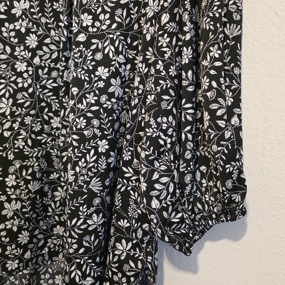 Zac & Rachel Blouse / Top Peasant Black White Floral 3/4 Puff Sleeve Size 2X - Picture 5 of 10
